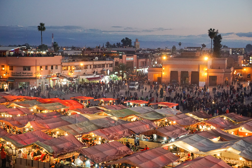 Jemaa el-Fna food market at sunset